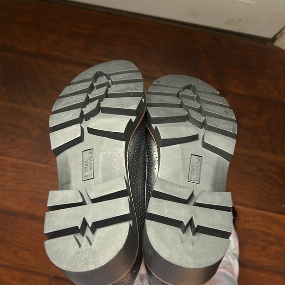 White Mountain Gunner Loafer - Picture 3 of 3